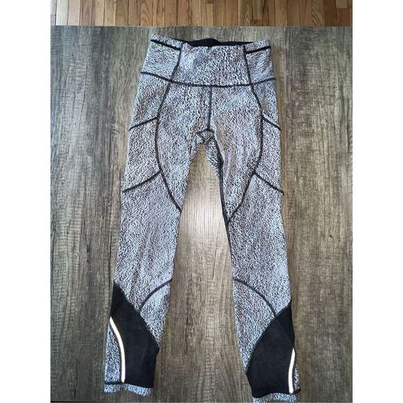Lululemon Outrun Tight Pants Power Luxtreme Spray Jacquard White Black Mesh Sz 4 - Picture 2 of 11